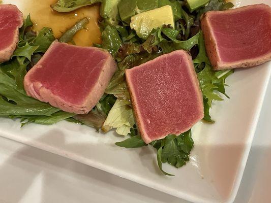 Seared Tuna Salad