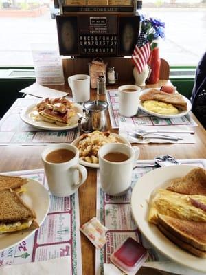 Egg sammys and classic juke boxes.