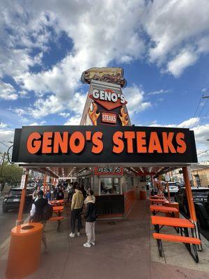 Geno's is good but Franks is the best!!