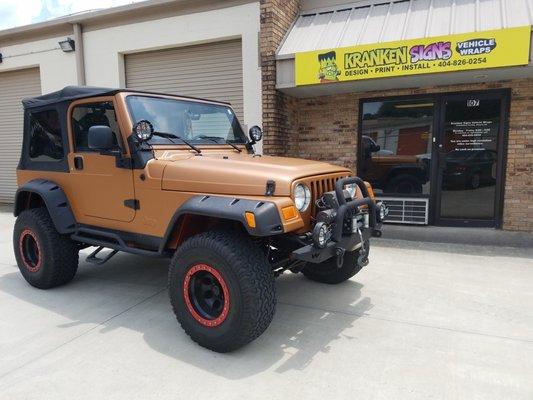 When this guy decided to wrap their Jeep in Atlanta GA, Kranken Signs Vehicle Wraps Atlanta GA was the best choice!