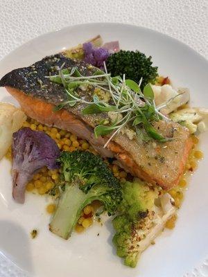 King salmon & couscous