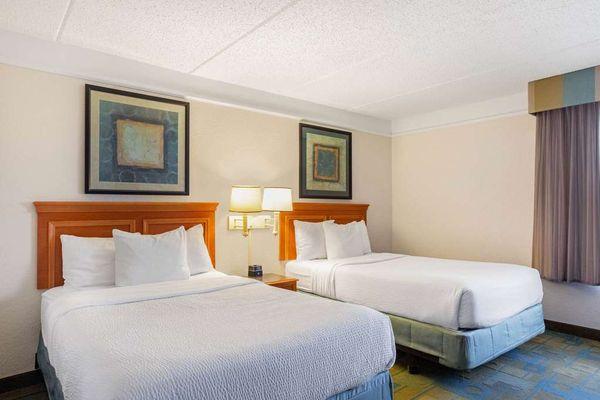 La Quinta Inn & Suites By Wyndham FT Lauderdale Plantation