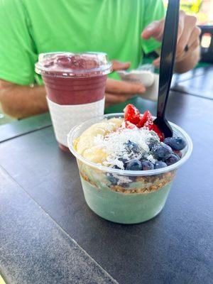 Acai Smoothie &  Ocean Bowl w/ granola added