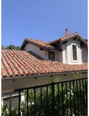 What a beautiful roof. 2 piece clay tile with full mortar boost.