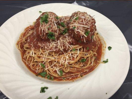 Spaghetti and meatballs