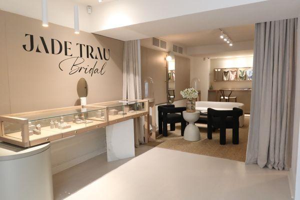 Jade Trau Bridal Pop Up