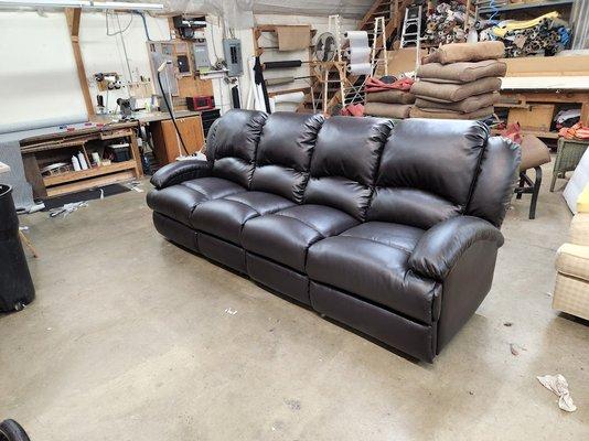 Toy hauler Sofa