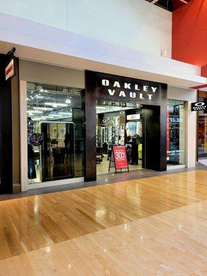 Oakley Vault