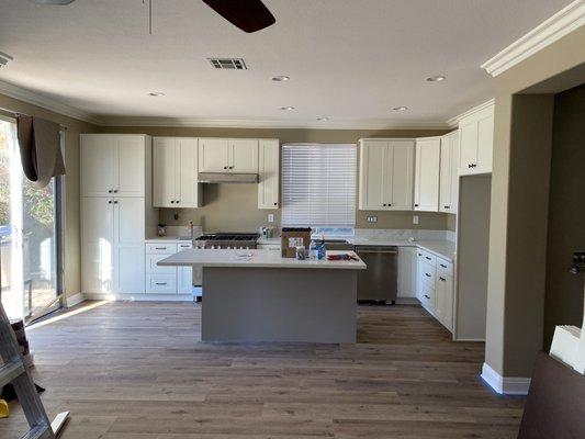 Kitchen completed and new flooring