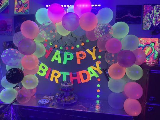 Birthday Party Balloon Arch and Sign!