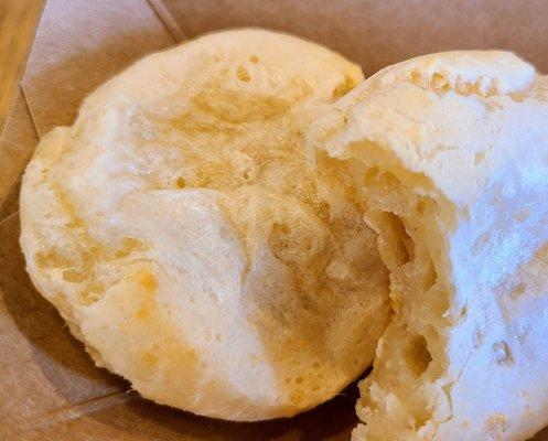 Pão -- Brazilian cheese bread