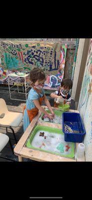 Water beads sensory bin