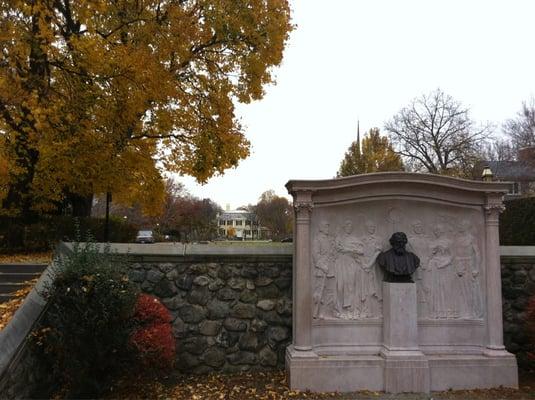 With the Longfellow House across the park