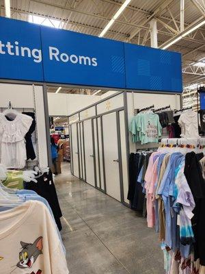 Women's fitting rooms