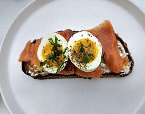 Lox toast