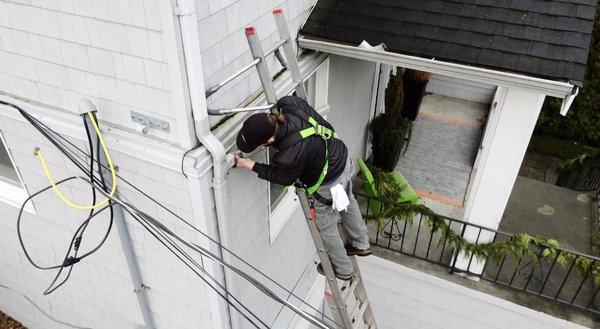 Gutter repair