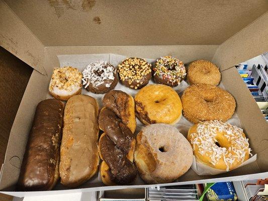 House mix dozen donuts