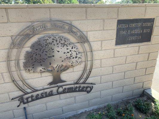 Entrance cemetery logo