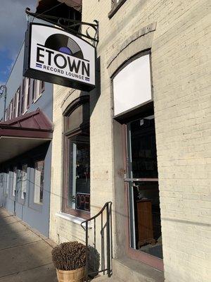 Etown Record Lounge