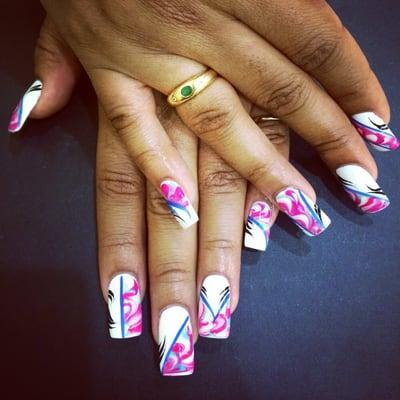 Nails by Lee