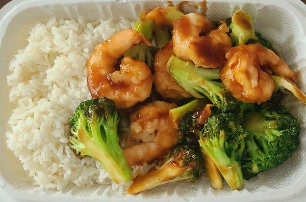 11'30'2022 L18 Shrimp & Broccoli Lunch Special.