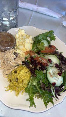 le lapin salad sampler: egg salad, apricot chicken salad, & curry chicken salad