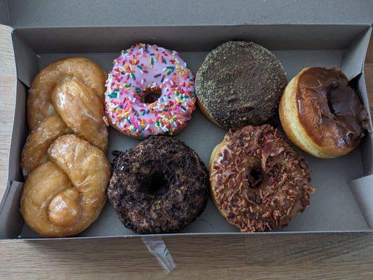 Donut box