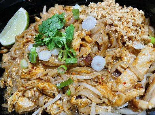 Pad Thai with Chicken