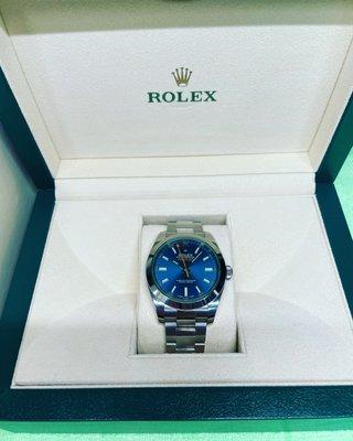 We buy Rolex watches