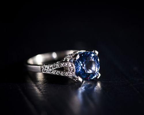 Platinum engagement ring set with Alx&Co. sourced Cornflower Blue Sapphire