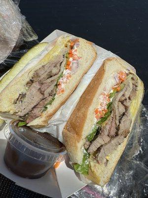 Tri tip sandwich