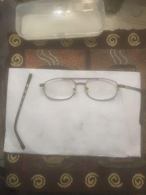 The other pair of glasses the whole piece came apart from frame