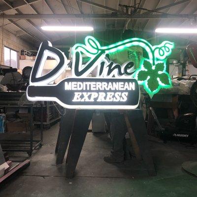 D Vine Halo Lit Sign