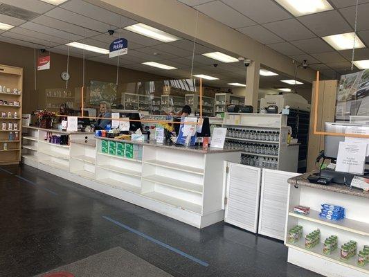 Front counter of check in & pick up