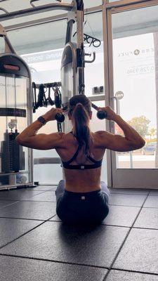 A strong back is always in style!



#personaltraining