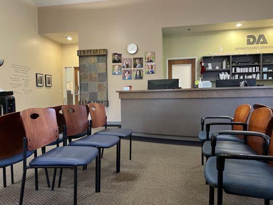 Waiting room & reception desk