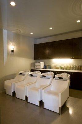 Shampoo Bowls at W. Daly Salon Spa, Peachtree City's premier Aveda Salon and Spa.