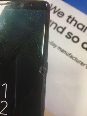 Galaxy S7 Edge: cracked on side screen/ spiderwebbing up