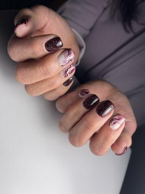 Structure gel mani with nail art