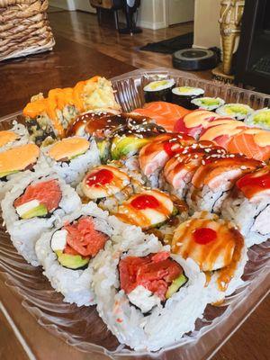 Sushi platter to go