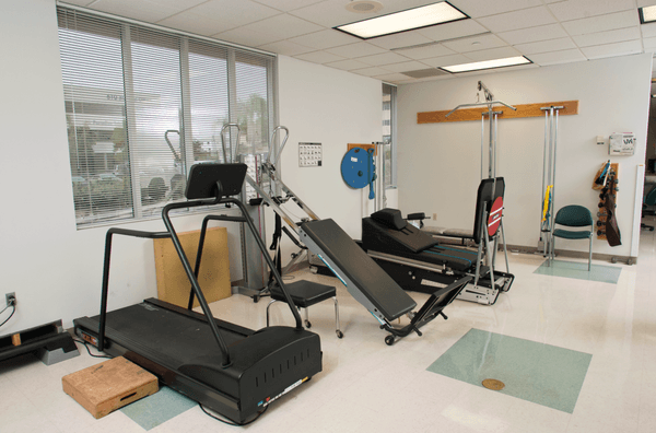 Patients can exercise in our clean, well-stocked gym, under the supervision of an excellent therapy team!