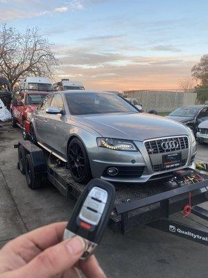 AUDI S4 2012                   (All keys lost)