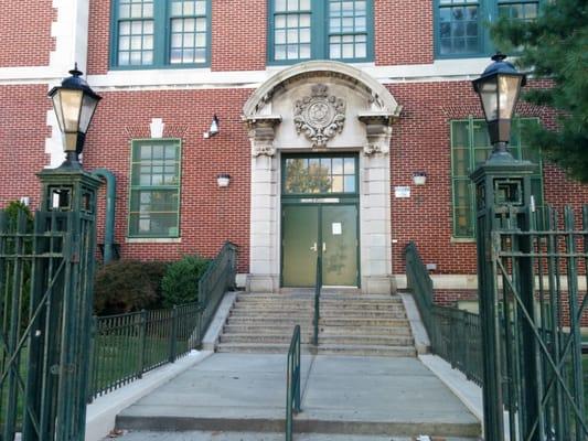 Ming Yuan Chinese School operates on weekends in Elmhurst and Brooklyn. The Elmhurst location is in PS13.