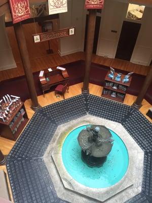 The bookstore and fountain (from the 3rd floor)