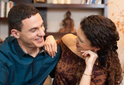 Gal and Liron have been together over 17 years. They use real-life tools to solve the problems of the couples they see!