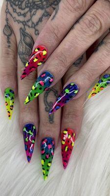 Nails by Li