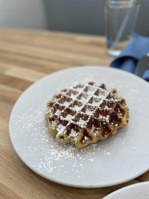 Pearl sugar waffle!