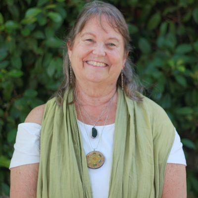 Reiki Master Teacher Yvonne Eplett