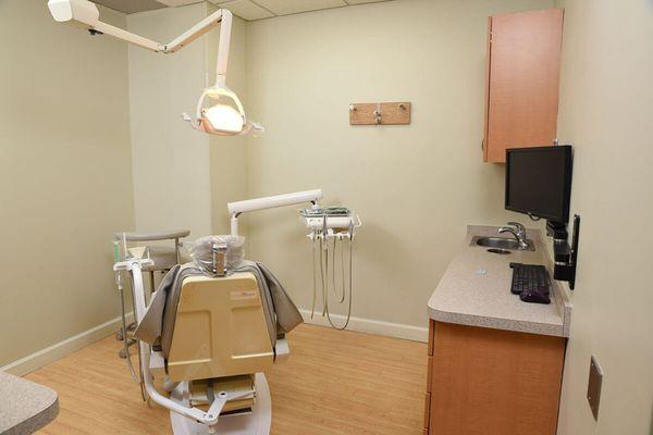 Dental Clinic Washington DC http://luzlopezdriscoll.dental/contact/