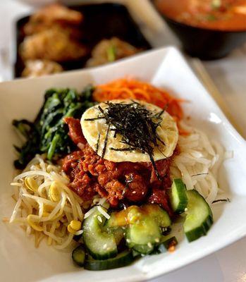 Spicy pork bibimbap